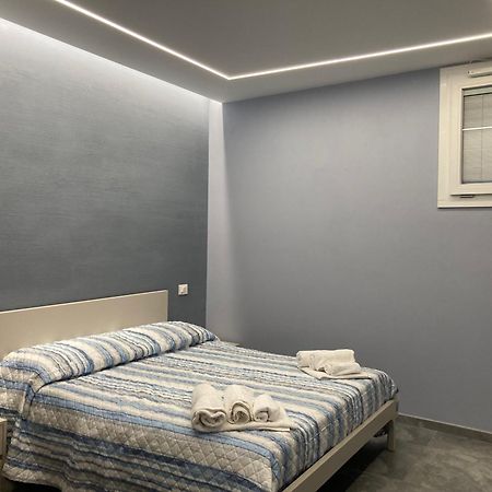 Residenza Ferdinando - 40M Dal Mare Apartment ปิซโซ ภายนอก รูปภาพ