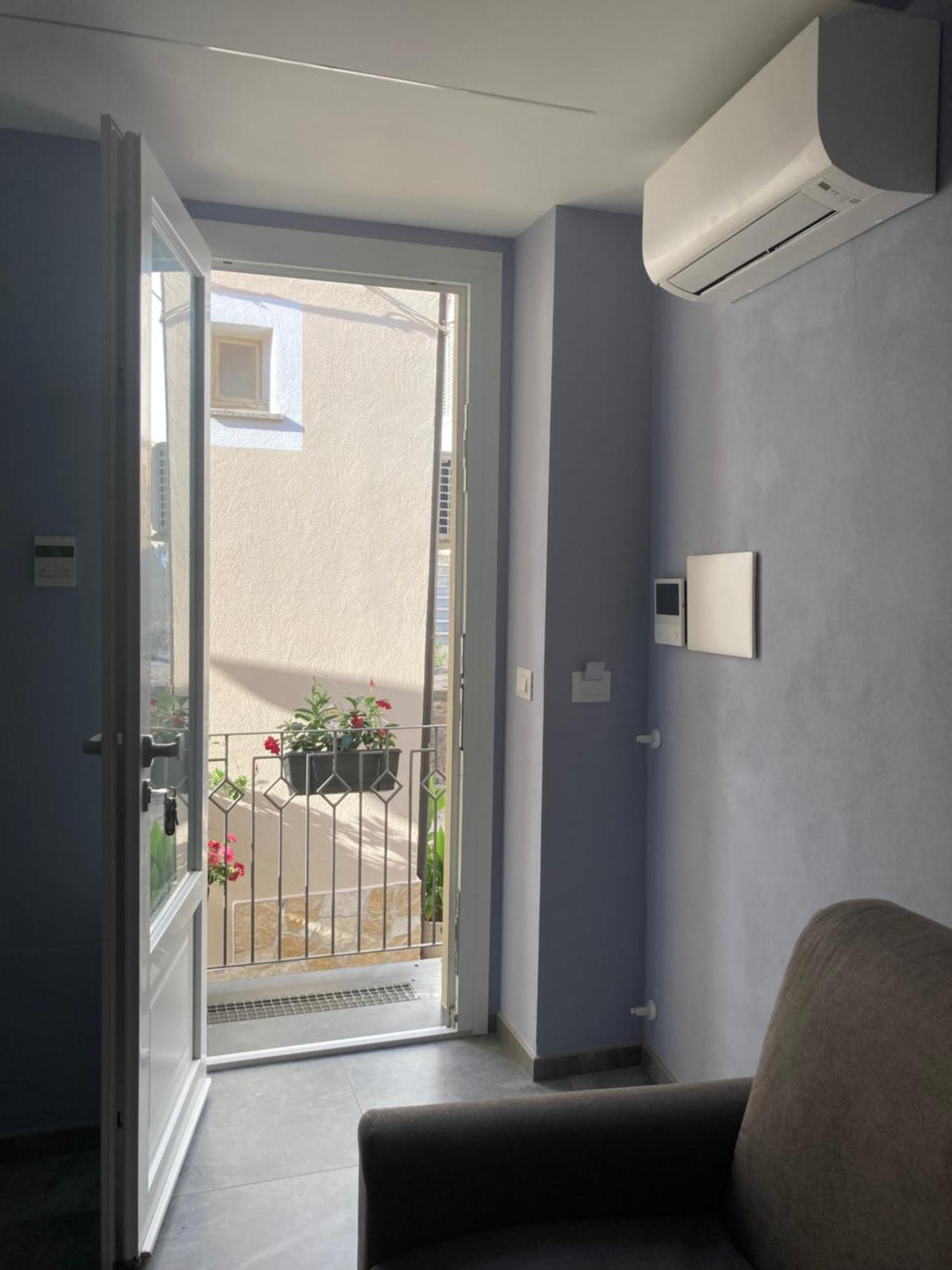 Residenza Ferdinando - 40M Dal Mare Apartment ปิซโซ ภายนอก รูปภาพ