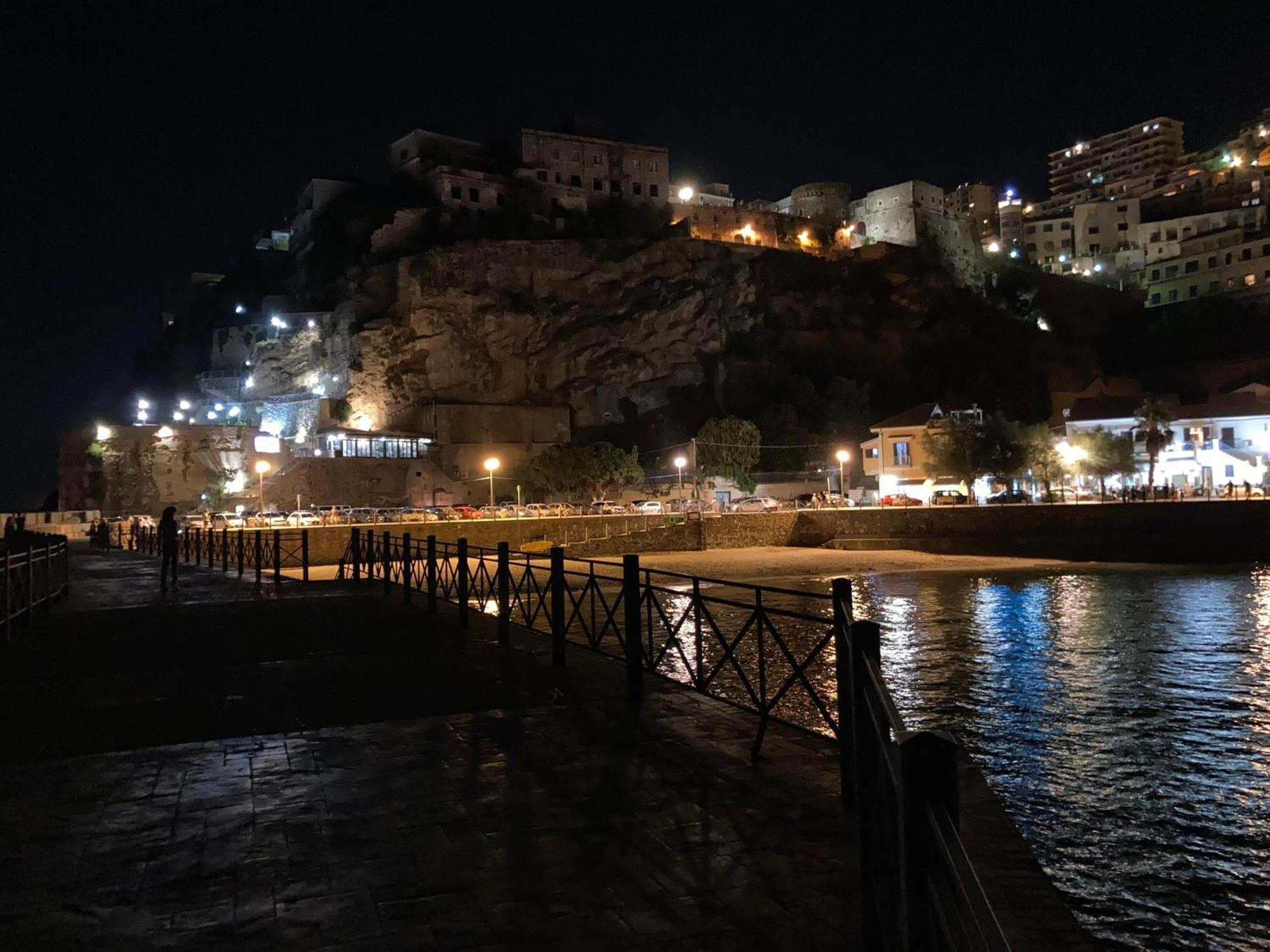 Residenza Ferdinando - 40M Dal Mare Apartment ปิซโซ ภายนอก รูปภาพ