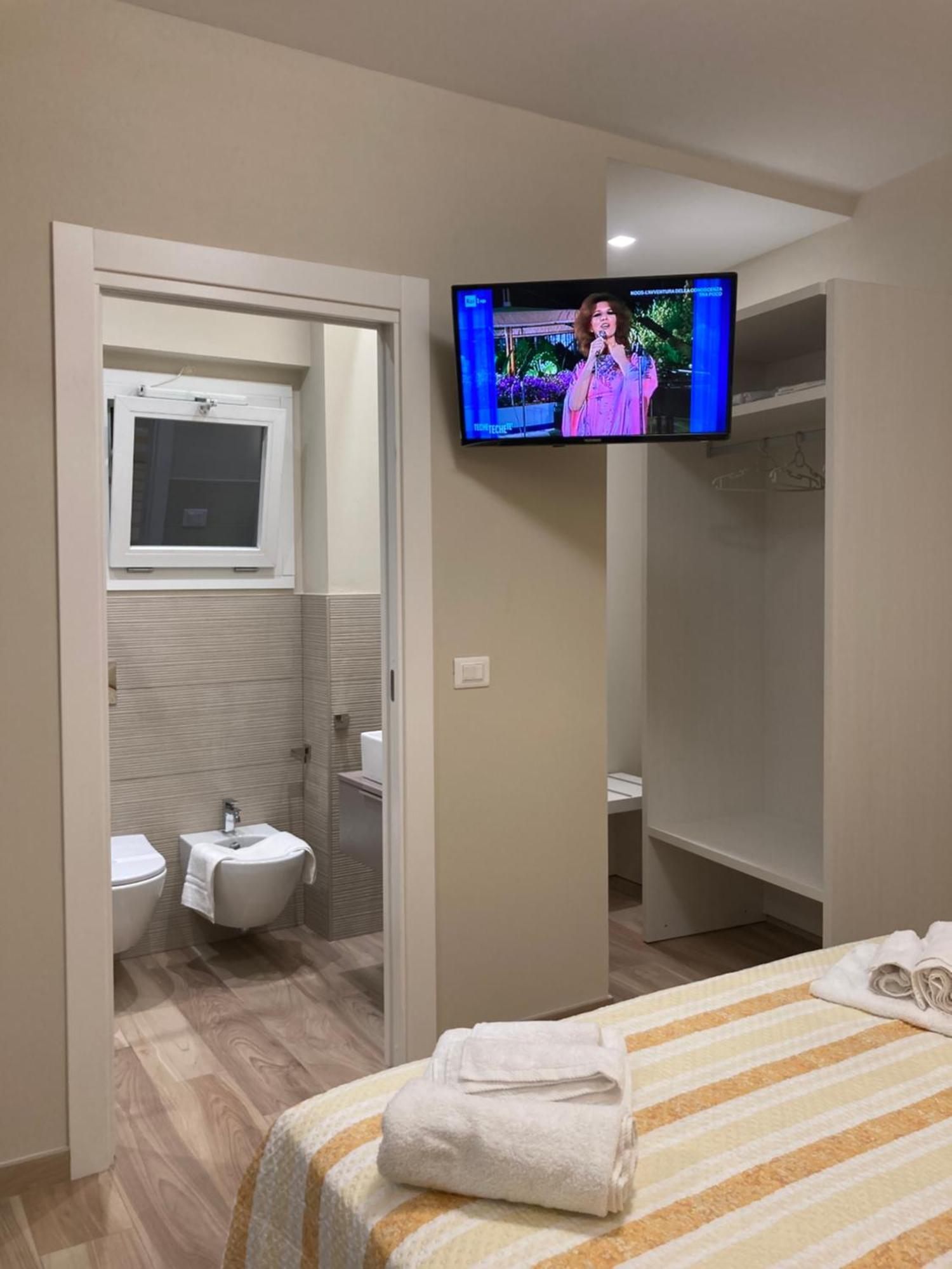 Residenza Ferdinando - 40M Dal Mare Apartment ปิซโซ ภายนอก รูปภาพ