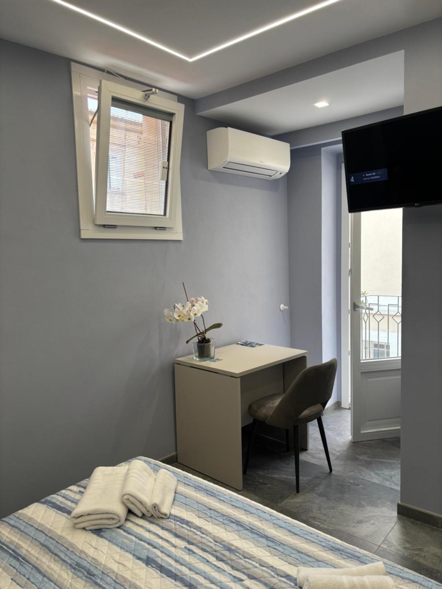 Residenza Ferdinando - 40M Dal Mare Apartment ปิซโซ ภายนอก รูปภาพ
